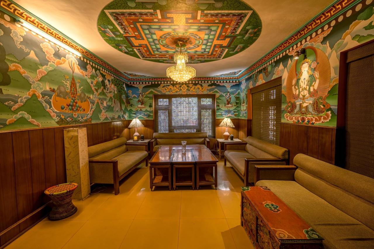 Hotel Ganesh Himal Kathmandu Ngoại thất bức ảnh