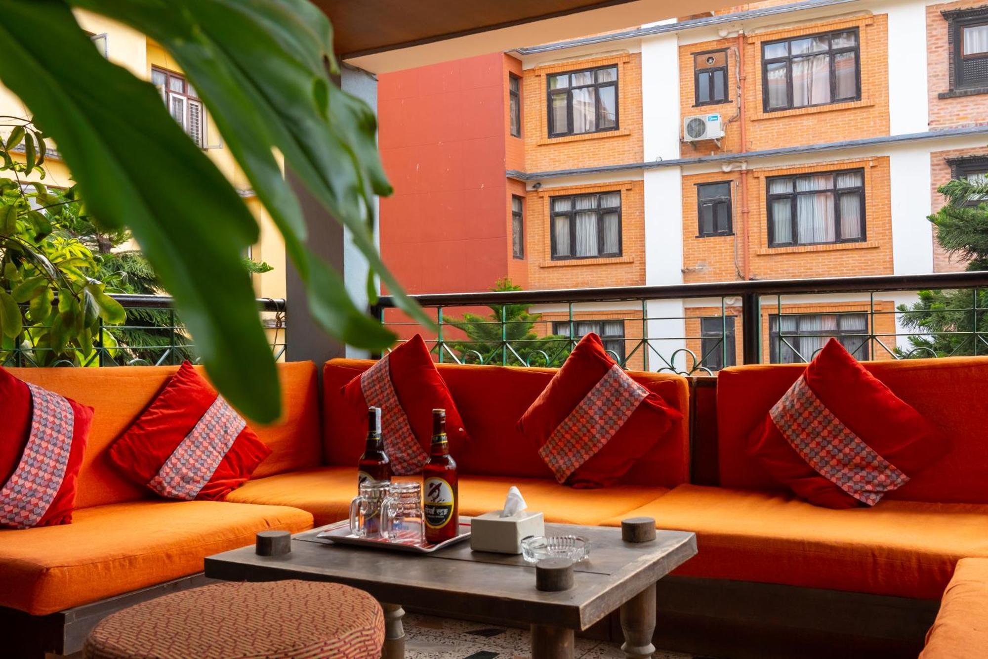 Hotel Ganesh Himal Kathmandu Ngoại thất bức ảnh