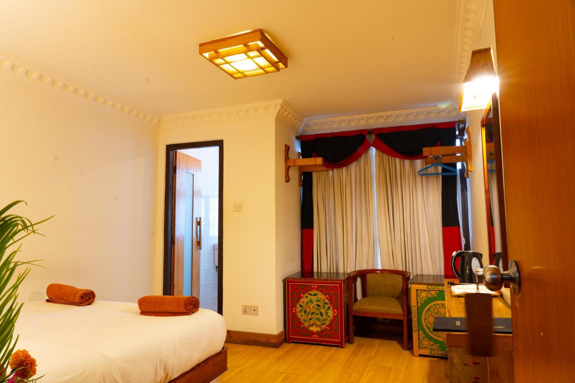 Hotel Ganesh Himal Kathmandu Ngoại thất bức ảnh