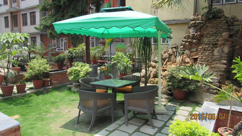 Hotel Ganesh Himal Kathmandu Ngoại thất bức ảnh
