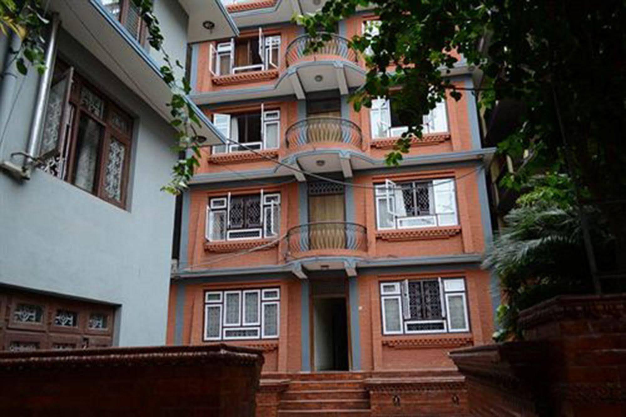 Hotel Ganesh Himal Kathmandu Ngoại thất bức ảnh