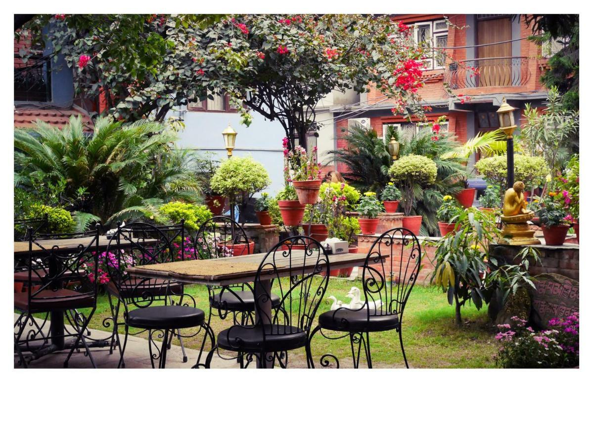 Hotel Ganesh Himal Kathmandu Ngoại thất bức ảnh